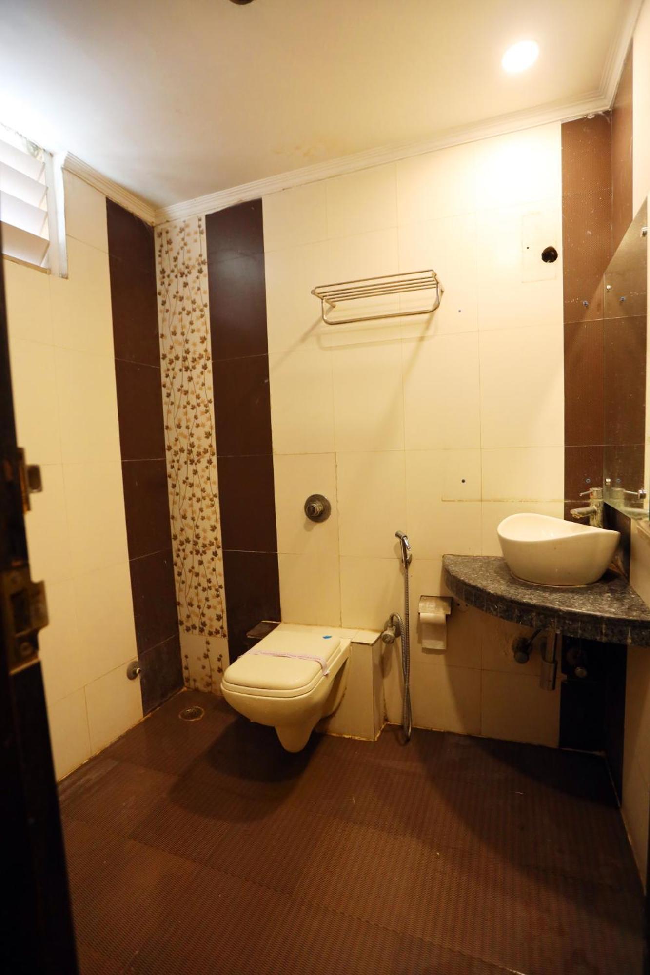 Hotel Maya 'New Delhi' Εξωτερικό φωτογραφία