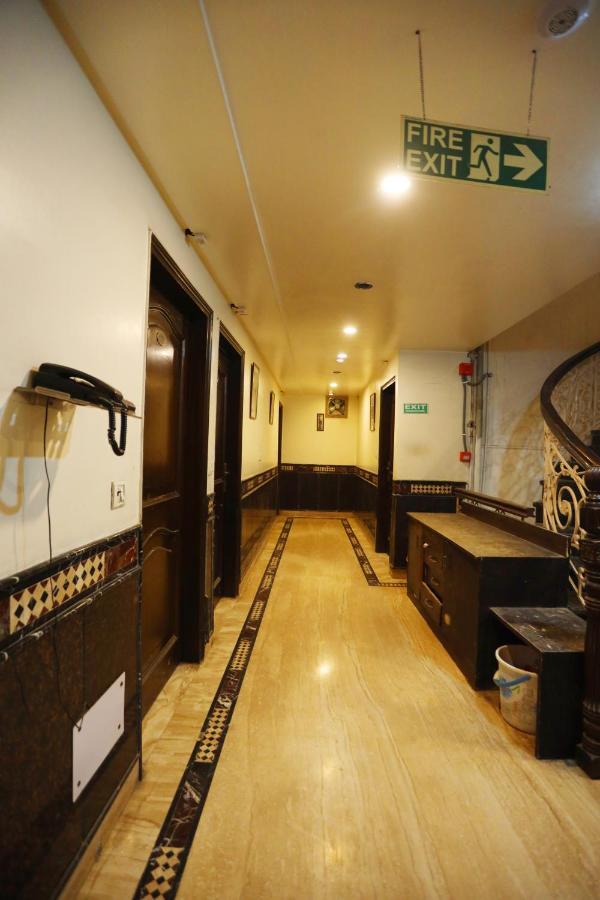 Hotel Maya 'New Delhi' Εξωτερικό φωτογραφία