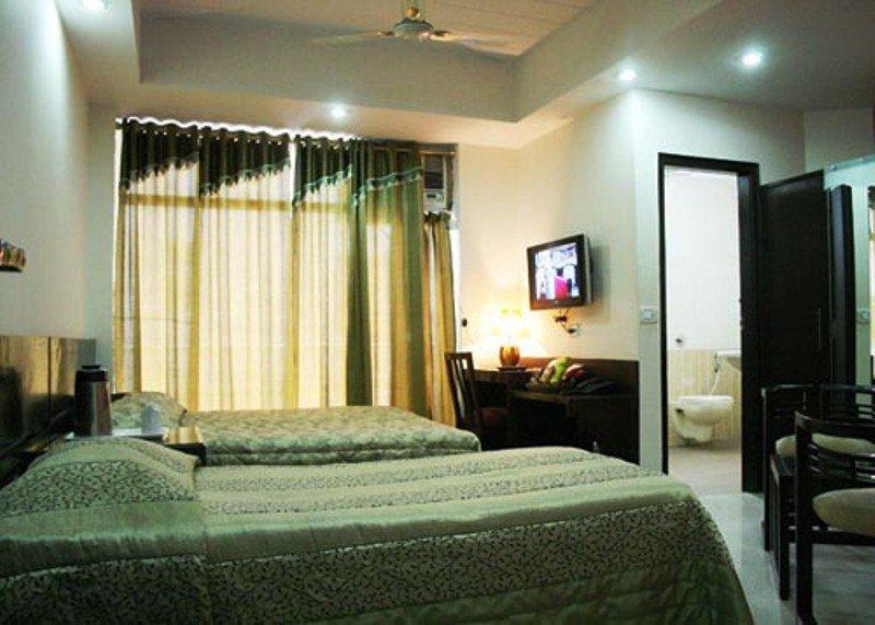 Hotel Maya 'New Delhi' Εξωτερικό φωτογραφία