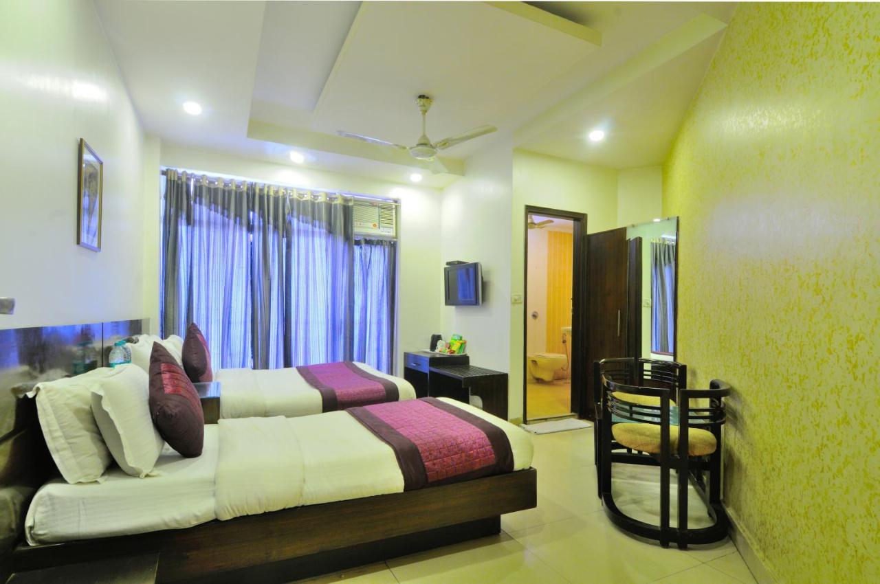 Hotel Maya 'New Delhi' Εξωτερικό φωτογραφία