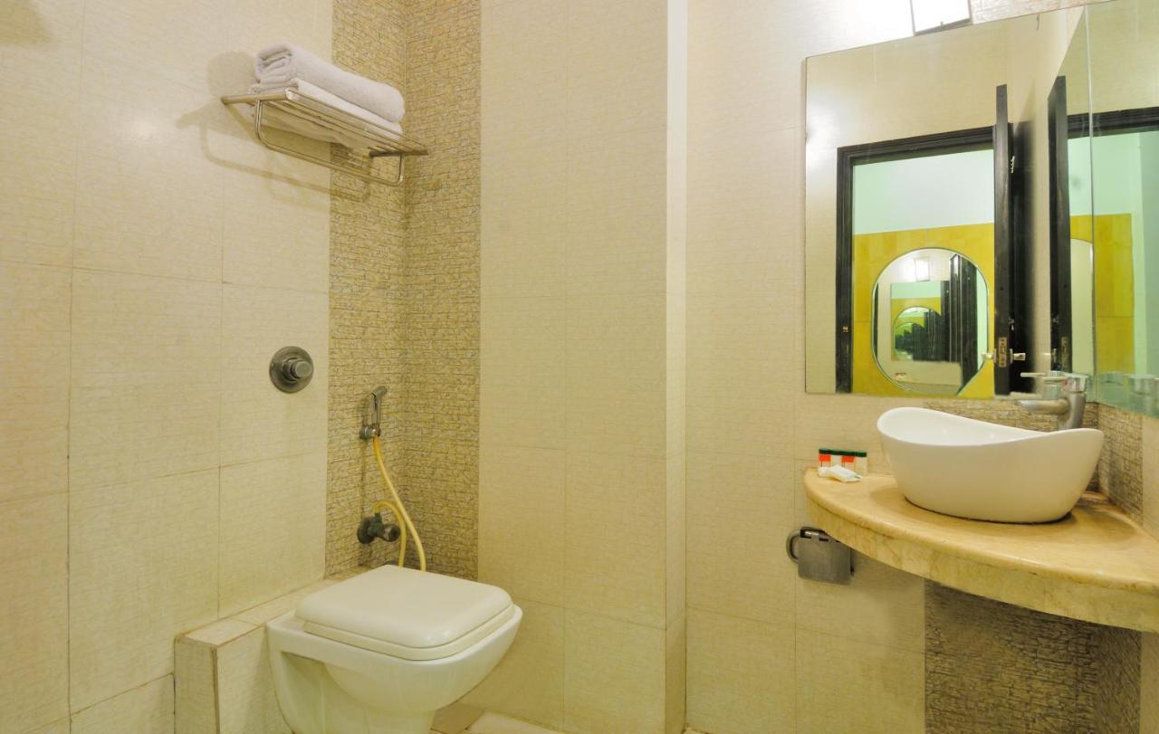 Hotel Maya 'New Delhi' Εξωτερικό φωτογραφία