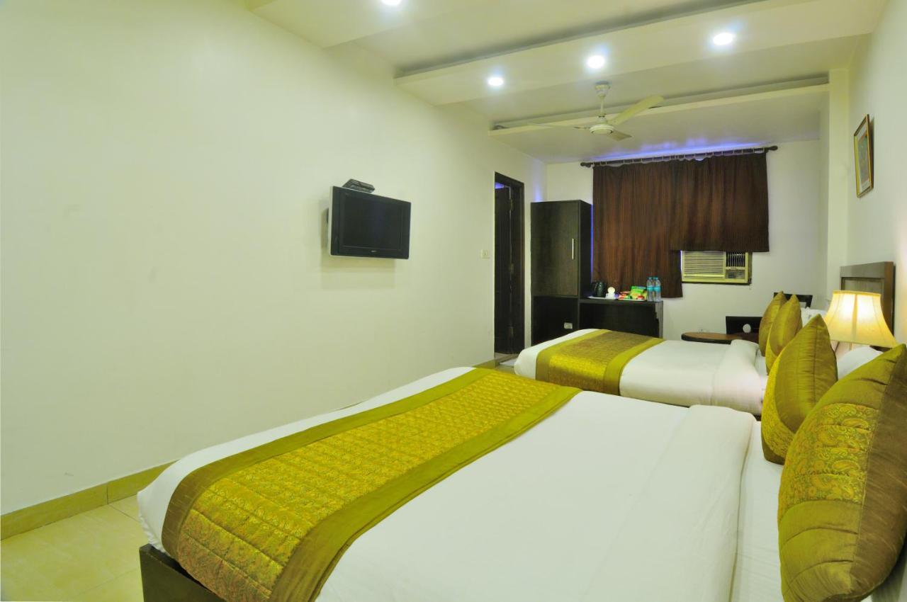 Hotel Maya 'New Delhi' Εξωτερικό φωτογραφία