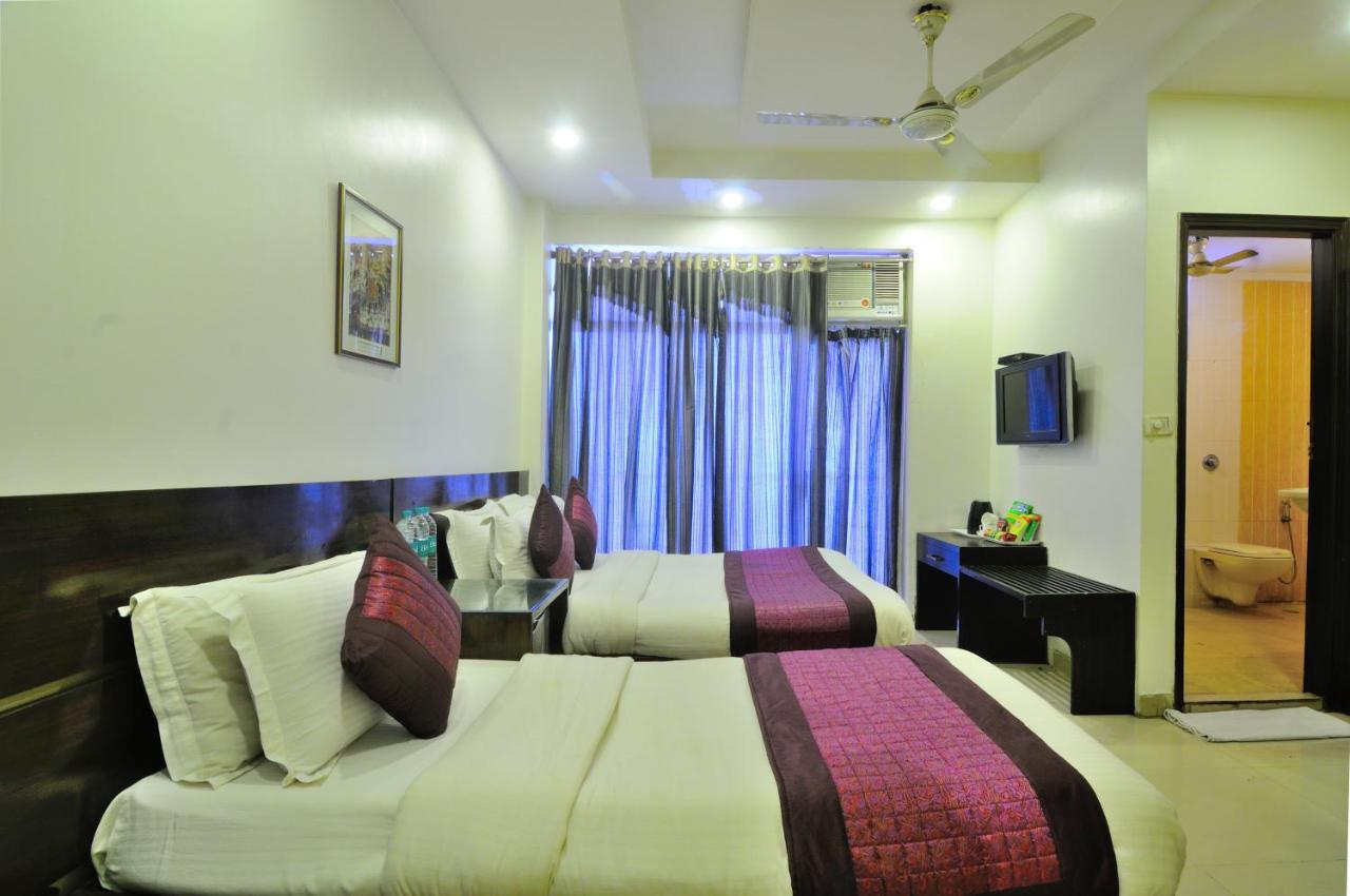 Hotel Maya 'New Delhi' Εξωτερικό φωτογραφία