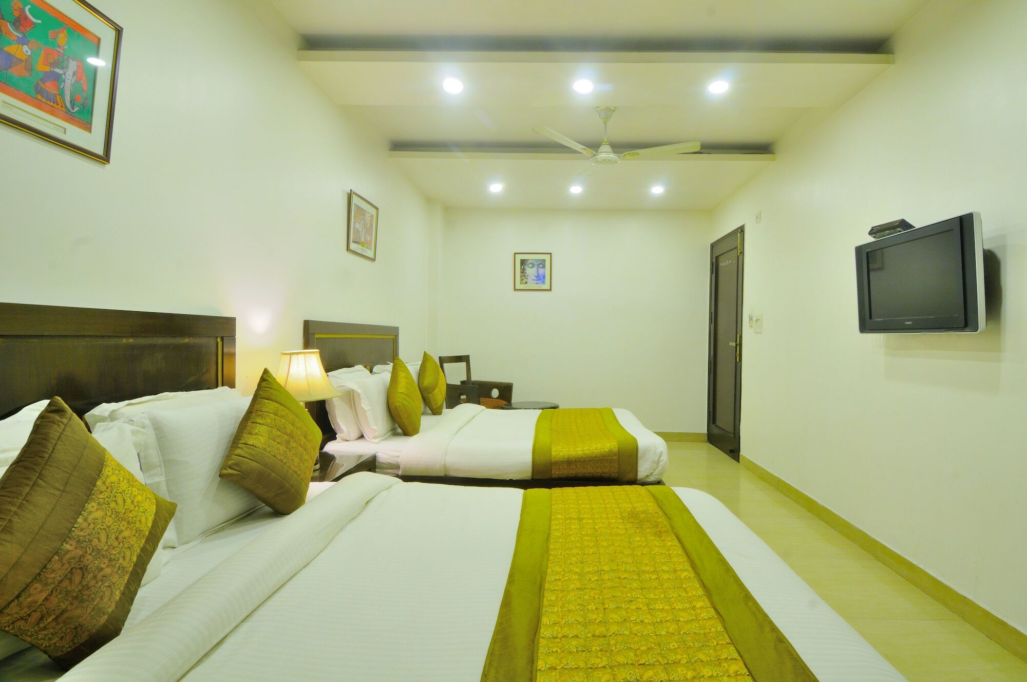 Hotel Maya 'New Delhi' Εξωτερικό φωτογραφία